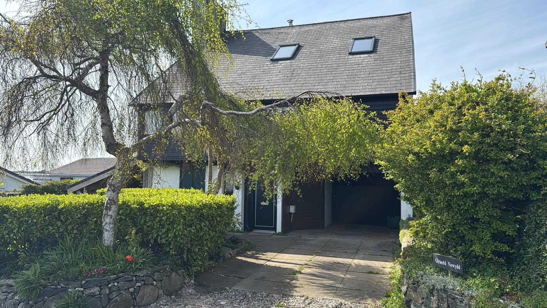 Star, Gaerwen